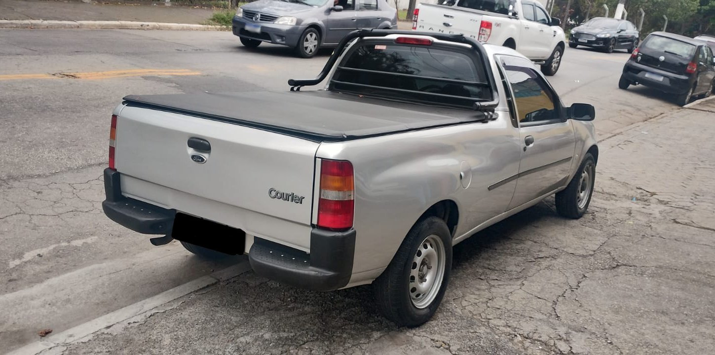 FORD COURIER