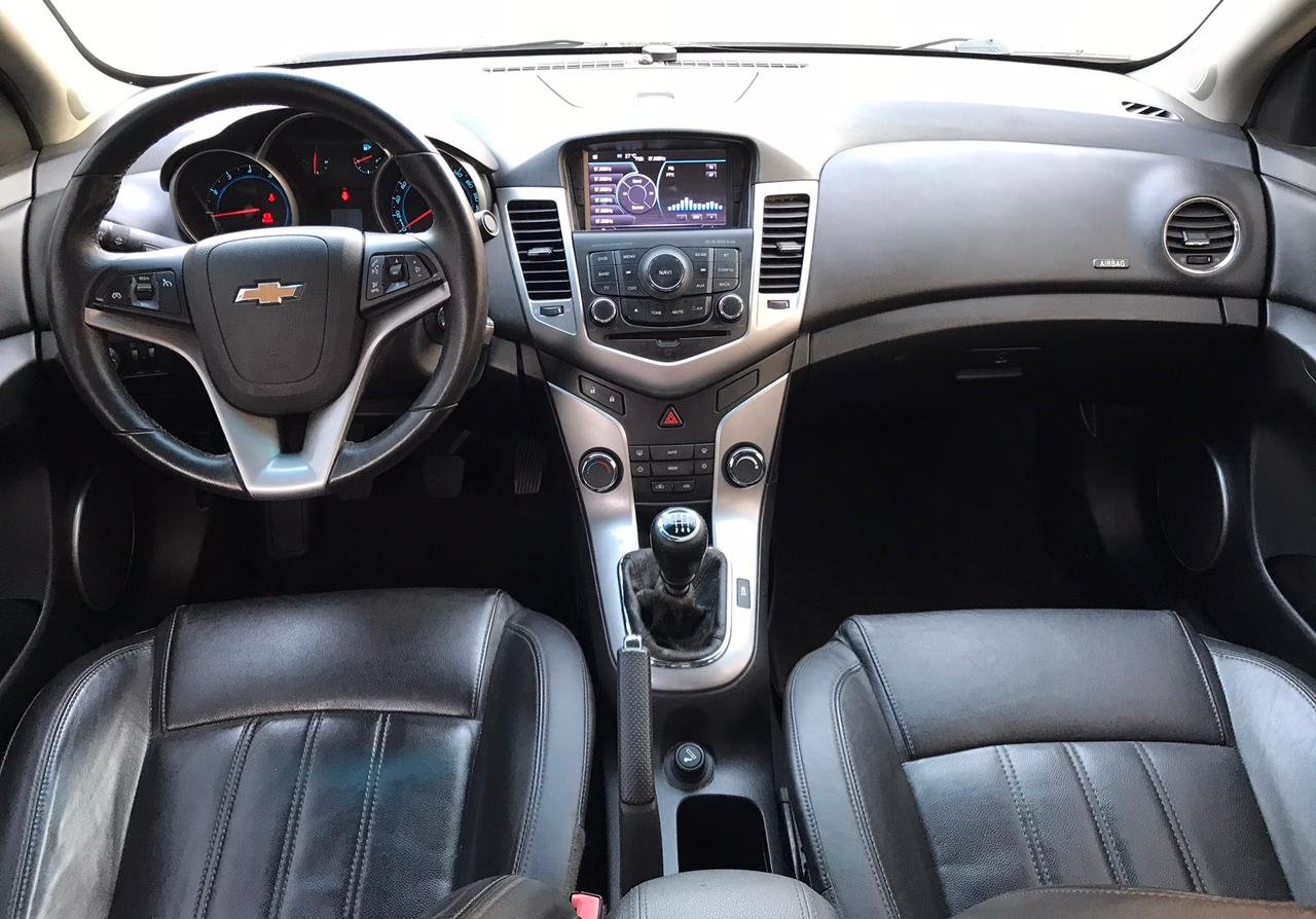 CHEVROLET CRUZE LT