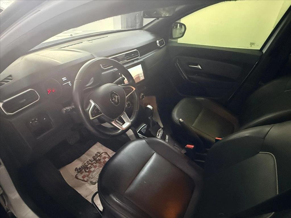 RENAULT DUSTER