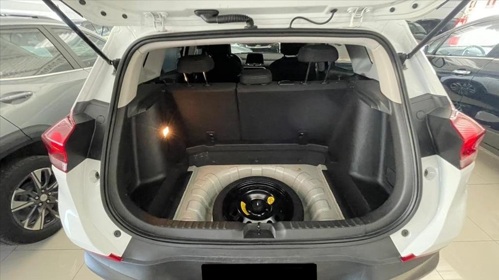 CHEVROLET TRACKER LT
